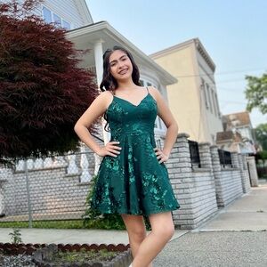 Party dress very good material , used only one time , color green , size S